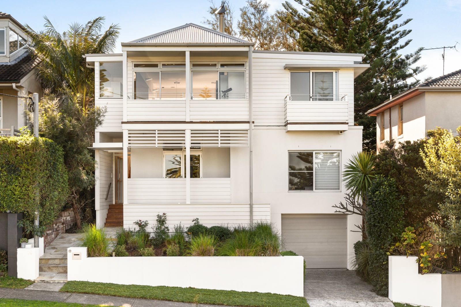 16 Trafalgar Street, BRONTE