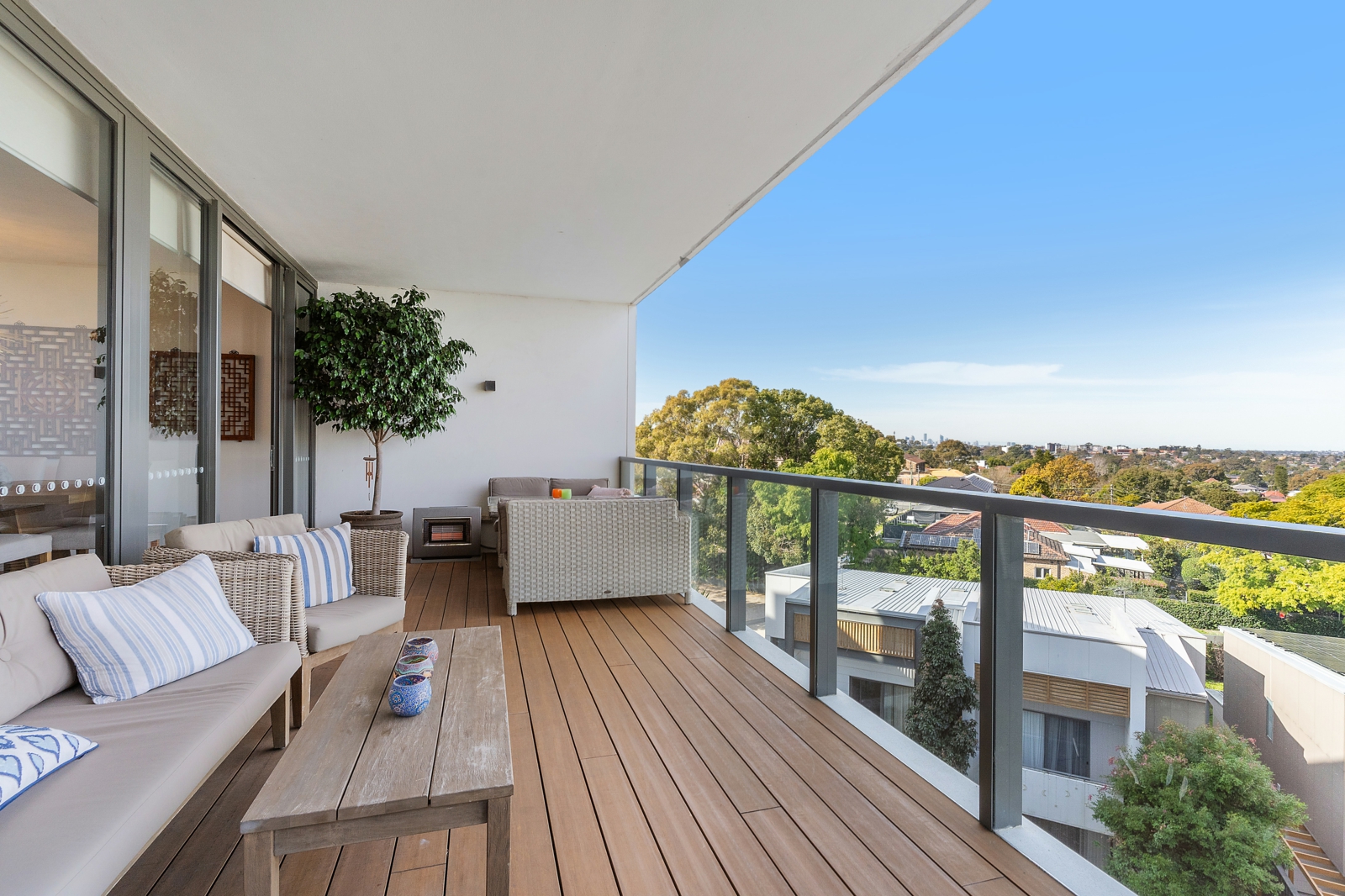 Balcony_2