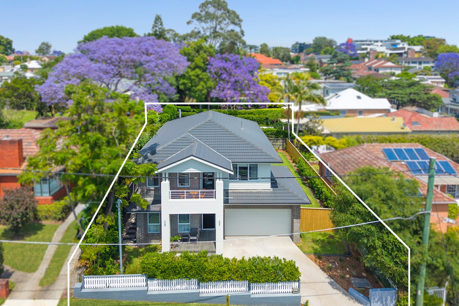 4 Venus Street, GLADESVILLE