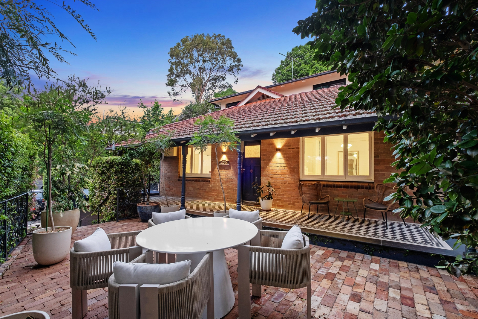 19 The Avenue, HUNTERS HILL