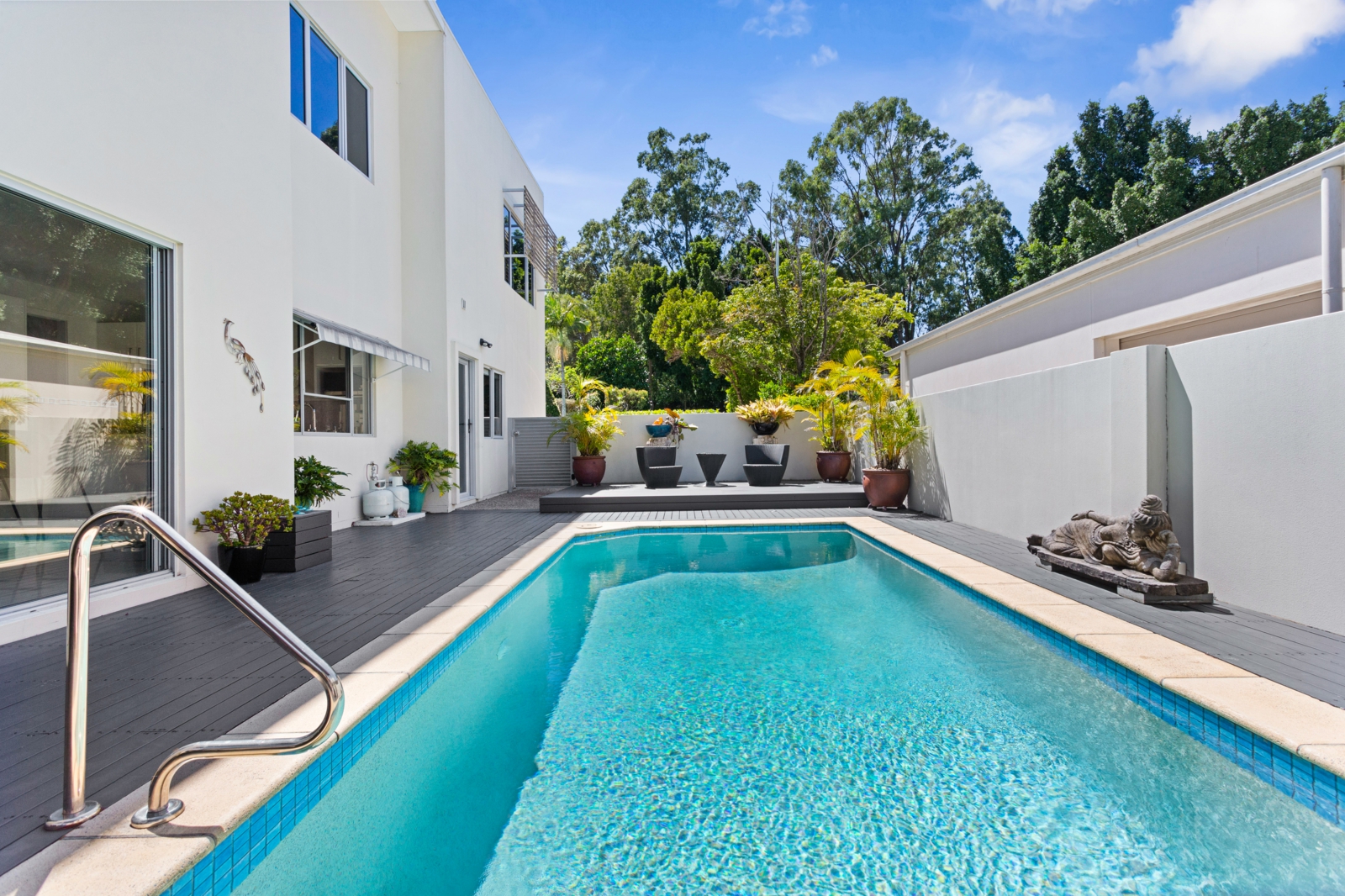 6028 Vista Drive