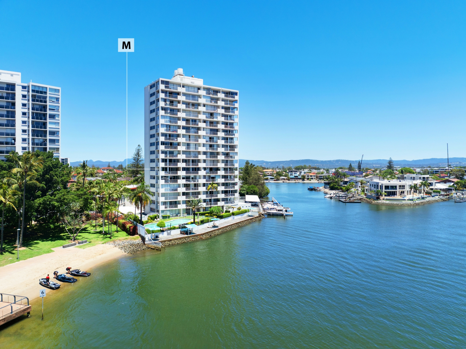 51/30 Watson Esplanade,Surfers Paradise