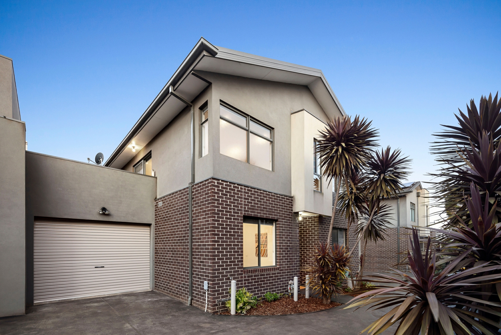 4/8 Stewart Street, PASCOE VALE