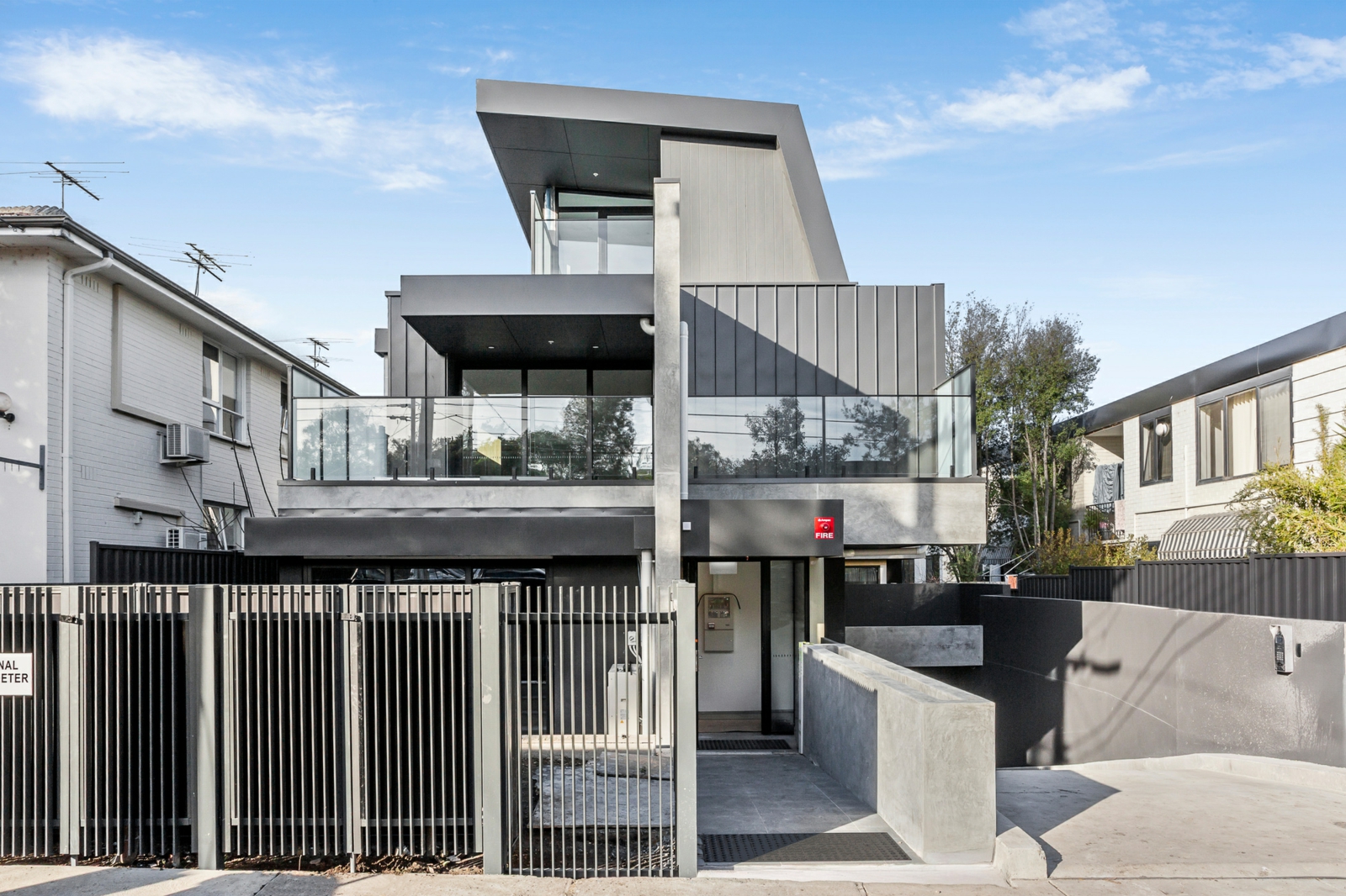 2/22 Ross Street,Northcote