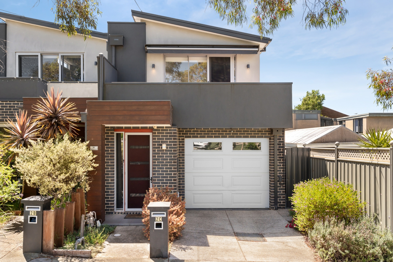 2C Newcastle Street,Thornbury