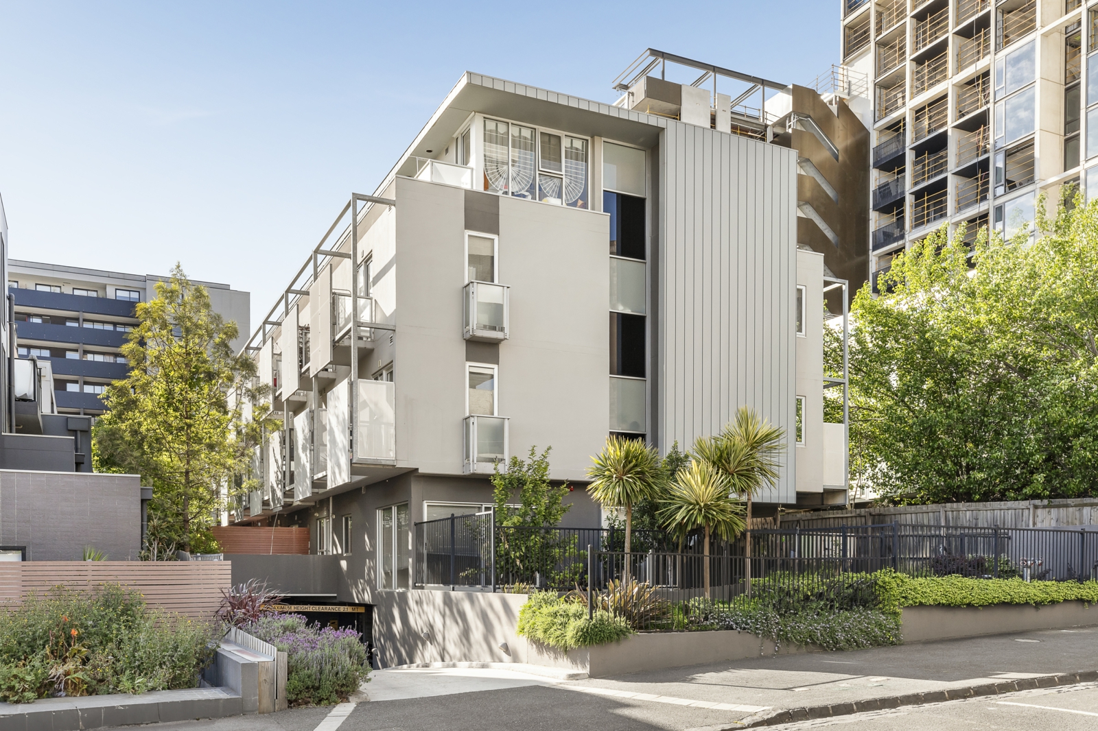 207/8 Bruce Street, BOX HILL