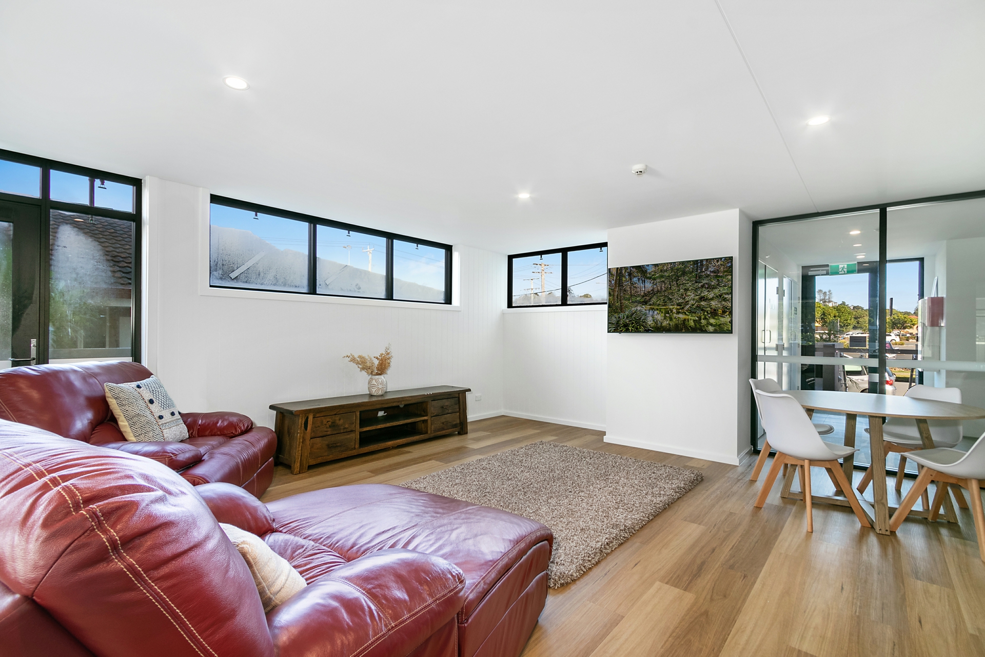 Downloaded-original51679756-commonroom.j