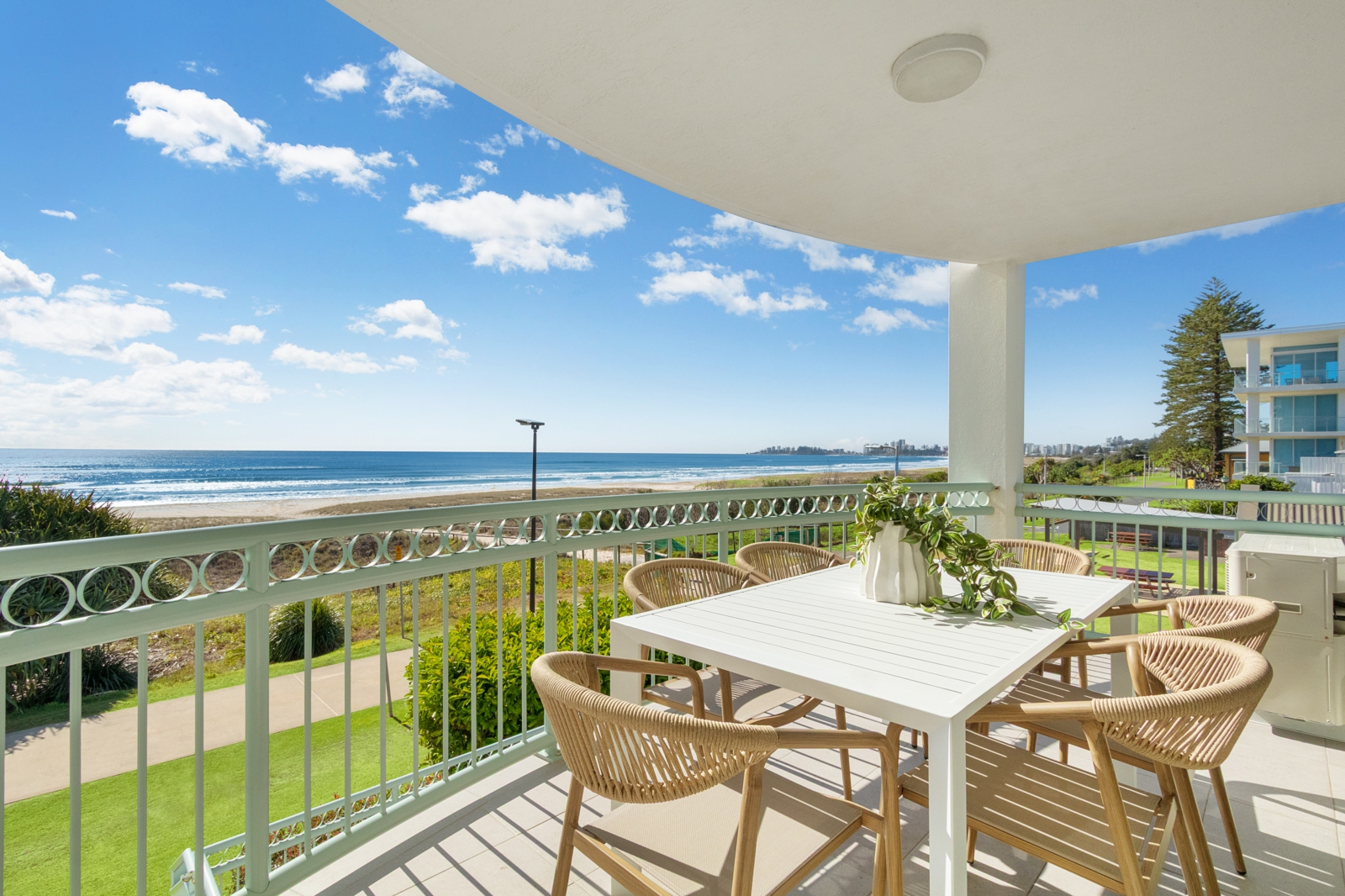 1. Balcony.jpg