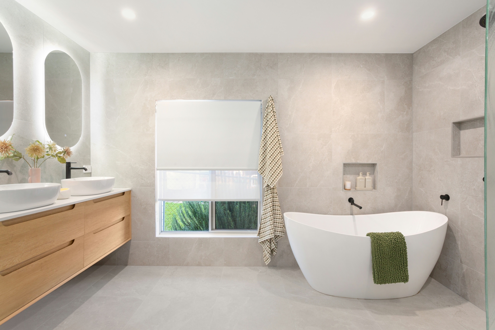 7. Bathroom.jpg