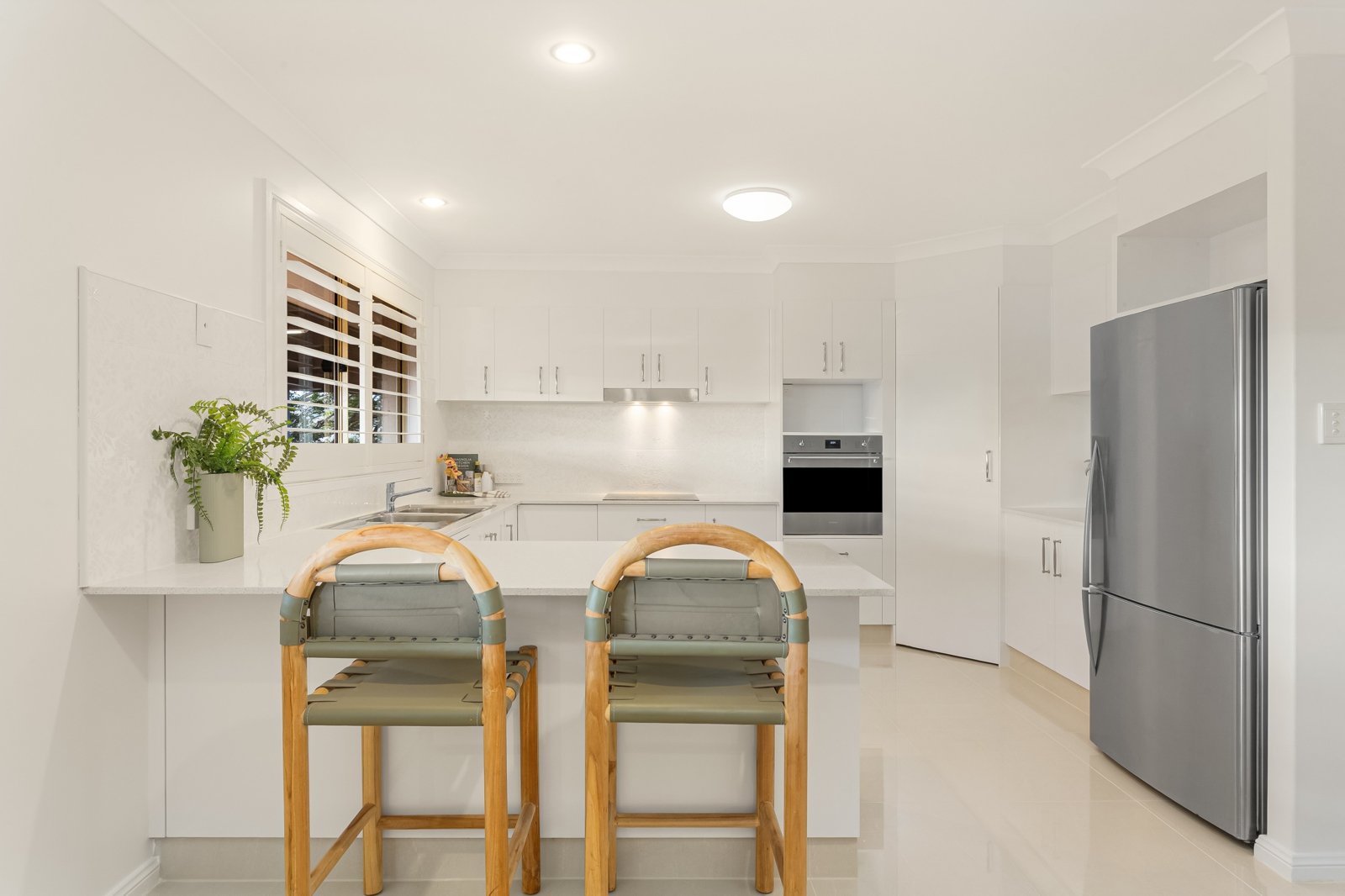 9. Kitchen.jpg