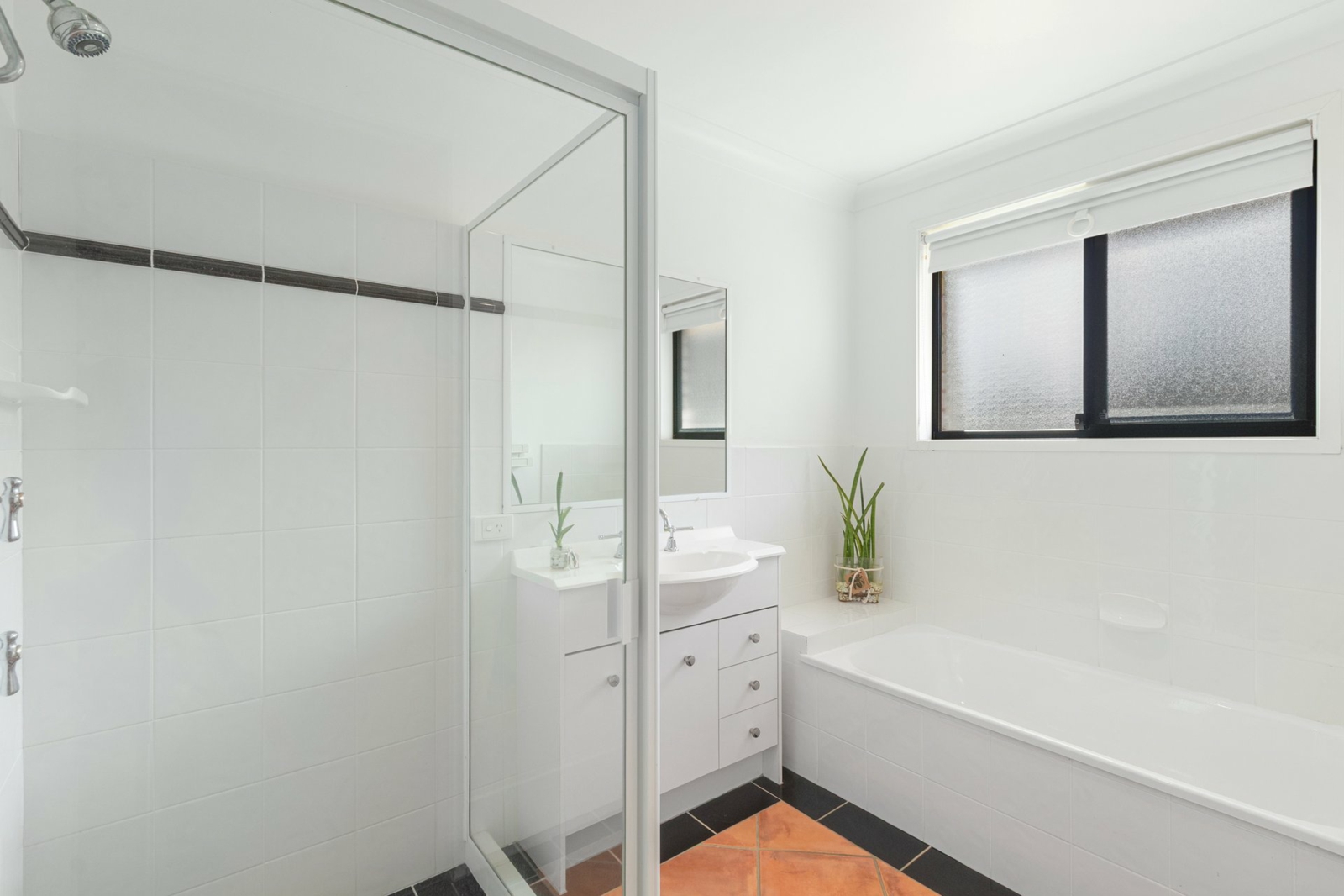7. Bath.jpg