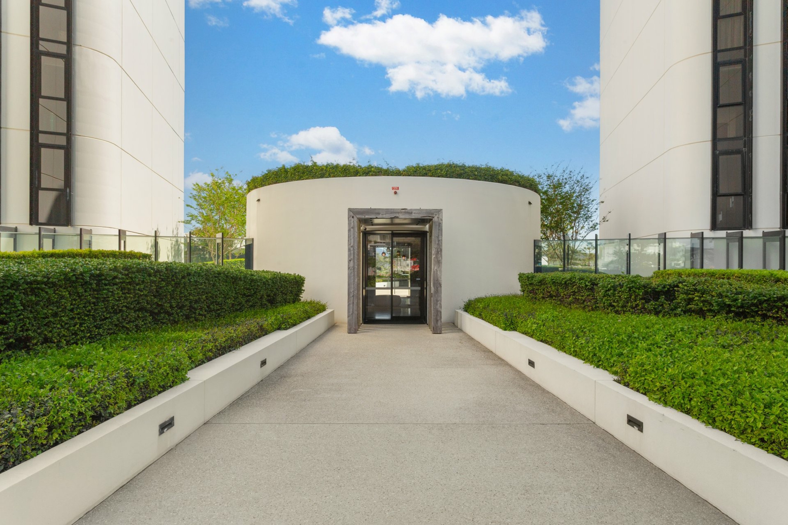 8. Building Entrance.jpg
