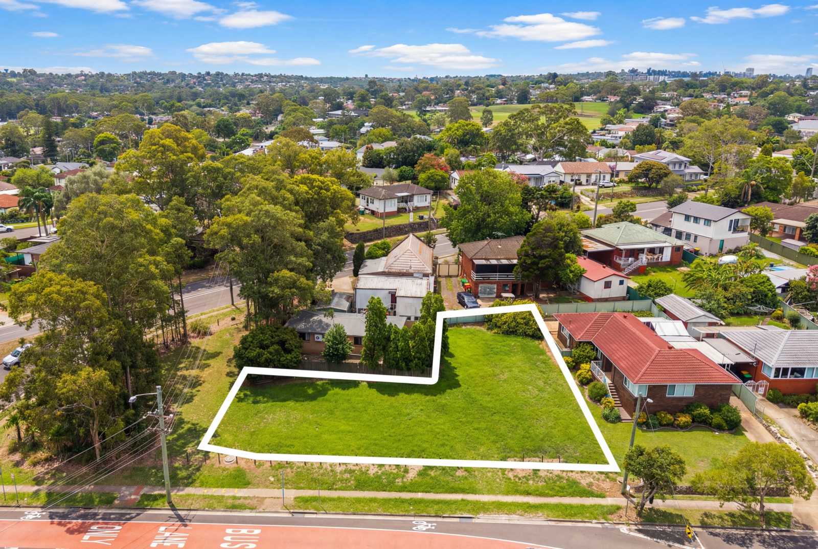 1-3 Abbott Road, Weven Hills-3.jpg