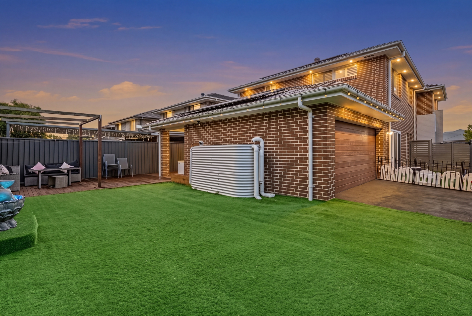16 Scarlet Street, Jordan Springs-14.jpg