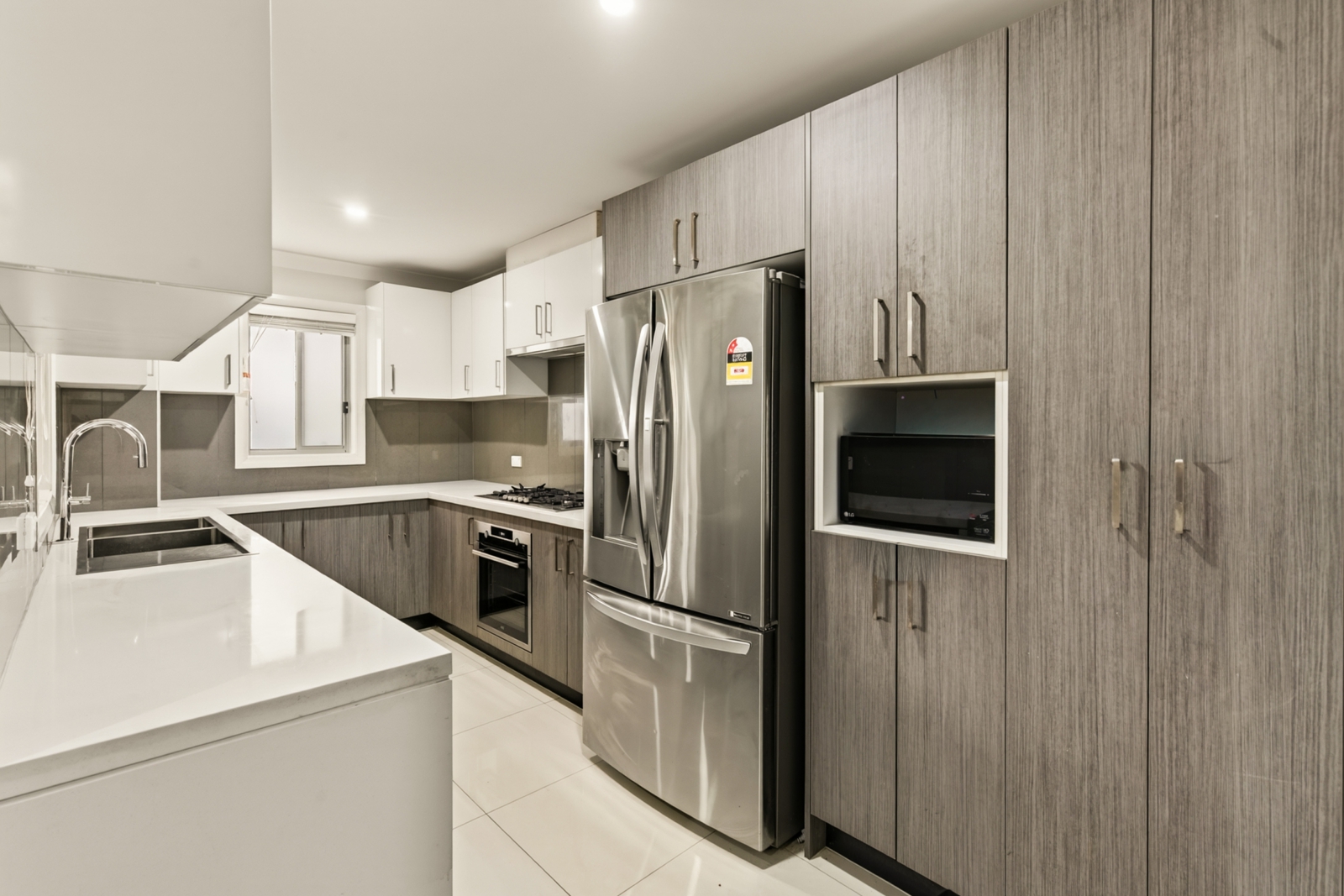5 34 Power Street Doonside-3.jpg