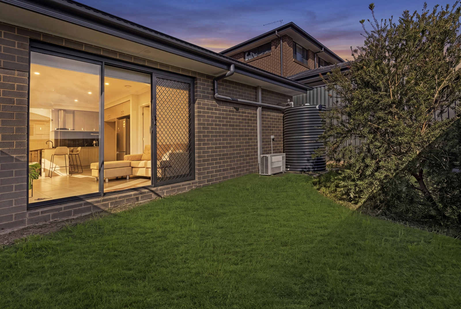 25 Landaise Road, Austral-14.jpg