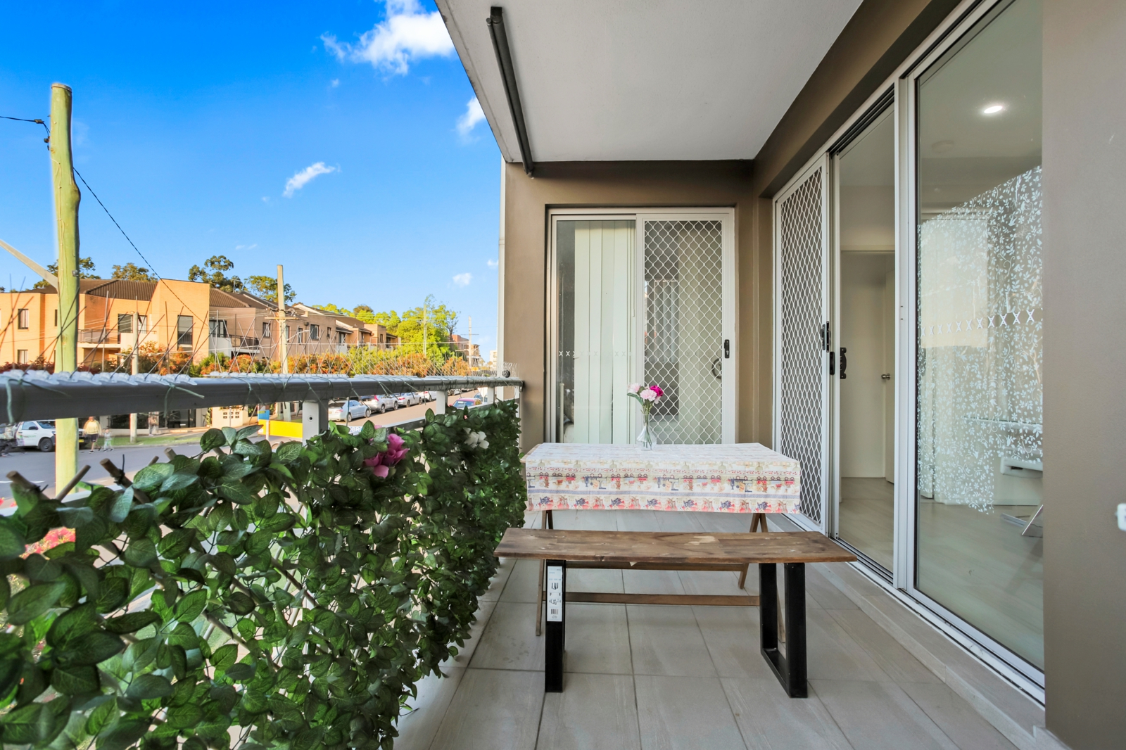 6 17 Lydbrook Street Westmead-8.jpg