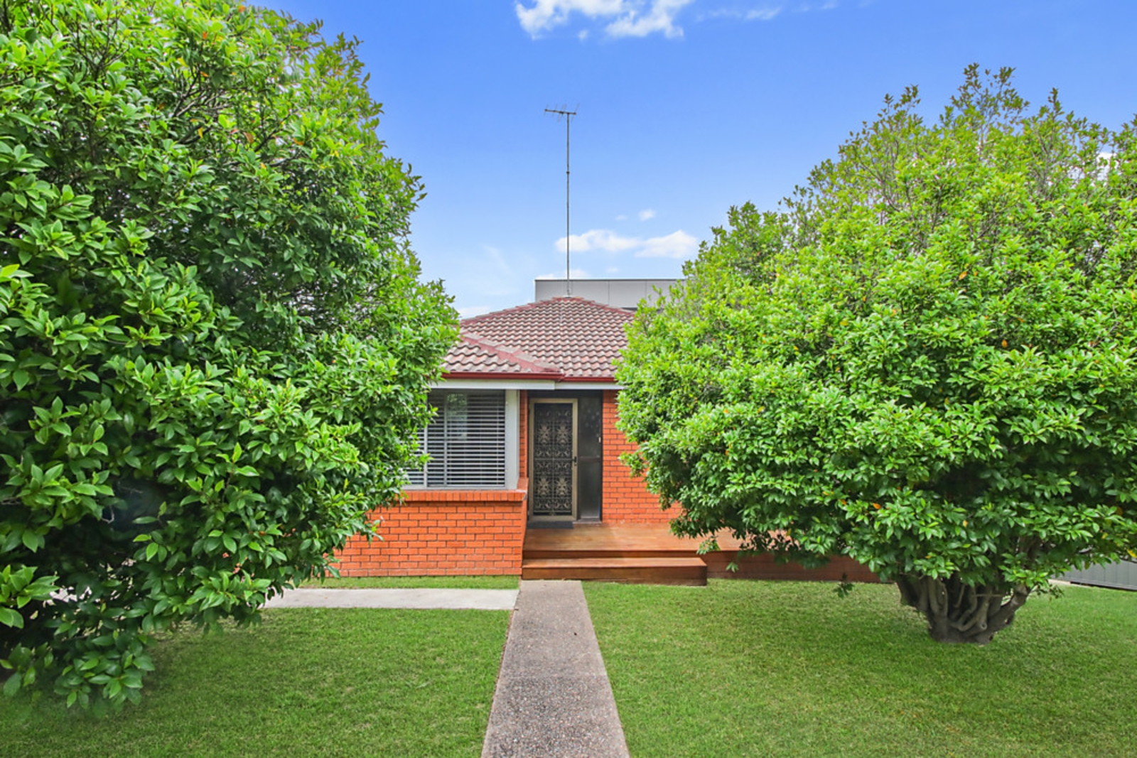 1 Clackmannan Road, WINSTON HILLS
