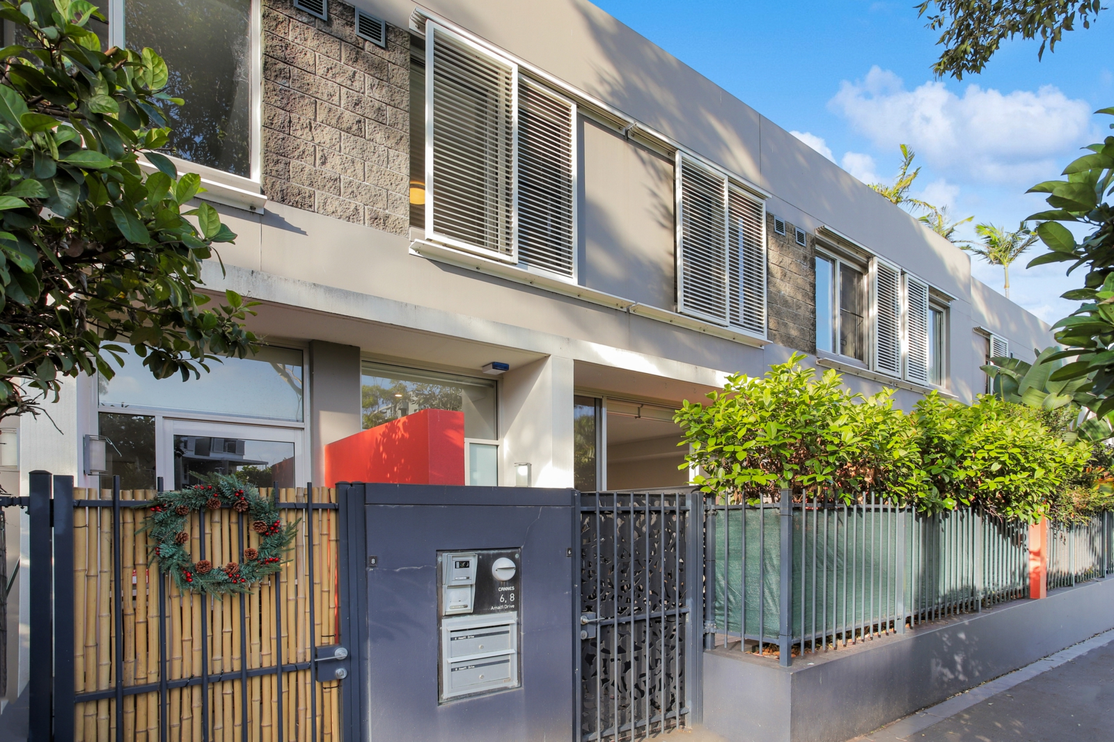 6 Amalfi Drive Wentworth Point-1.jpg