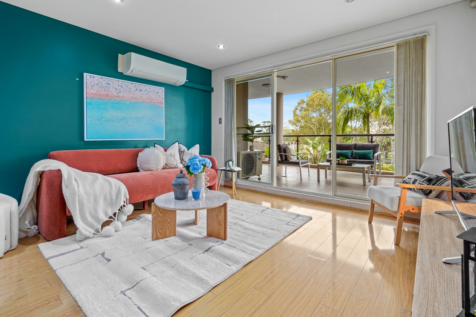 209 91D Bridge Road Westmead-1.jpg