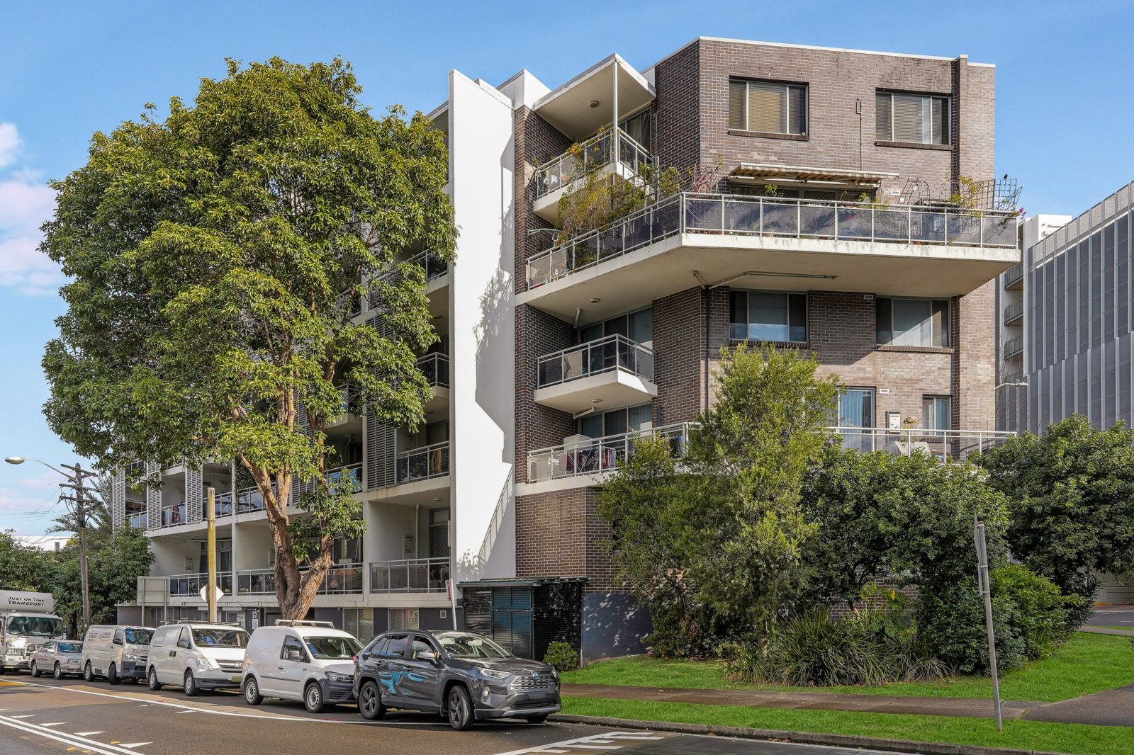 61/2-10 Susan Street, AUBURN