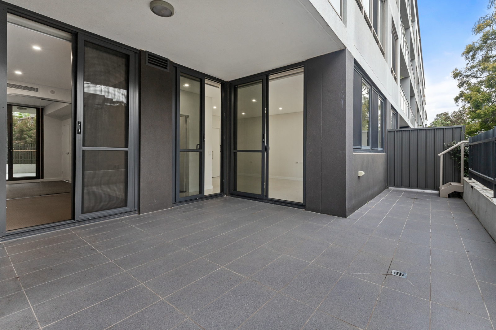 2116 1A Morton Street Parramatta-9.jpg