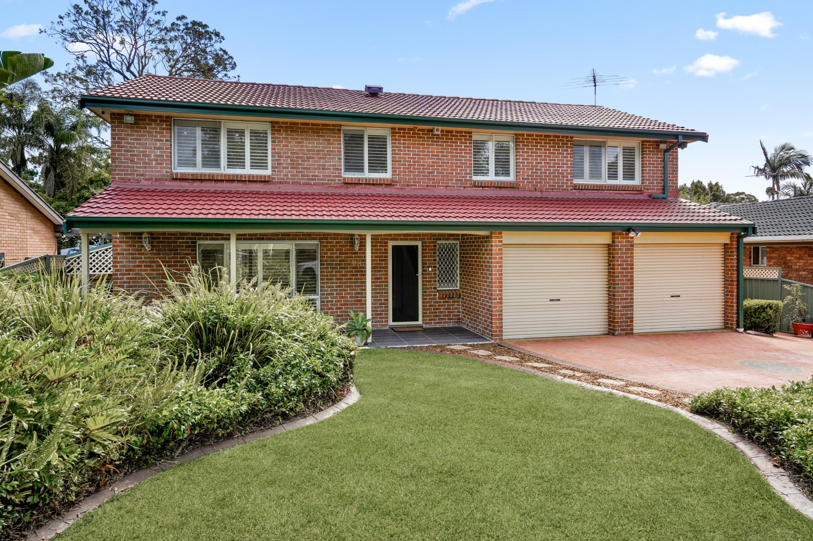 68 Rosina Crescent,Kings Langley