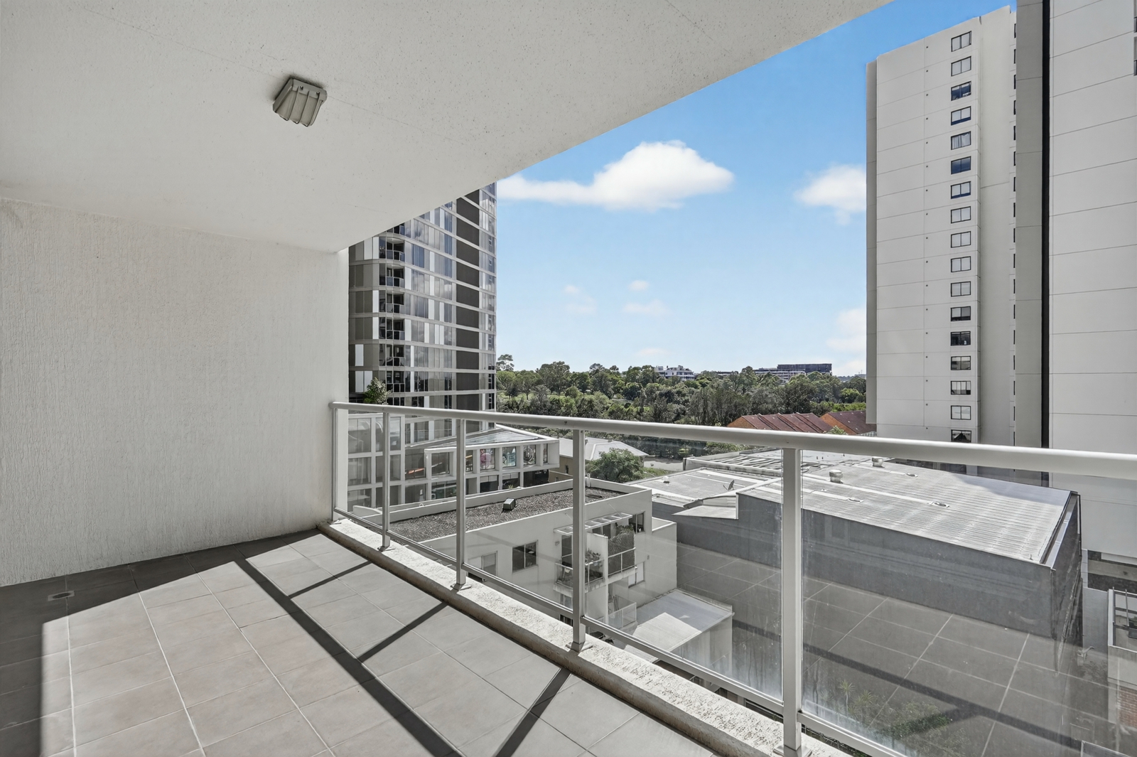 709 22 Charles Street Parramatta-3.jpg