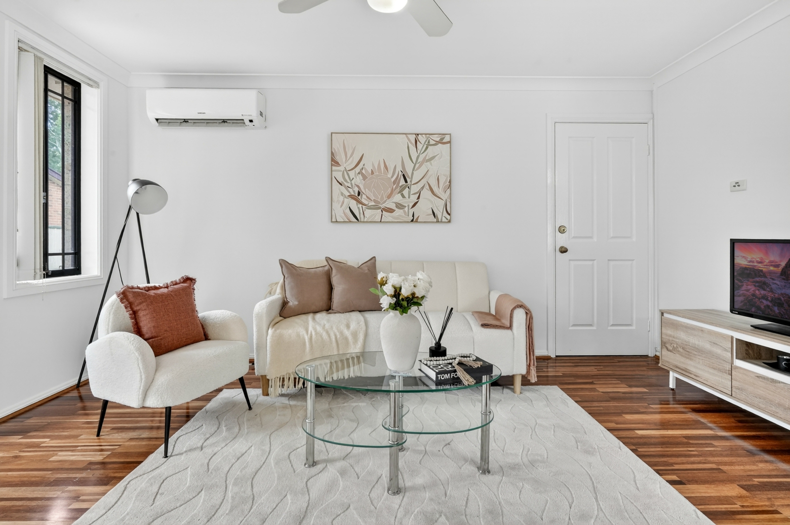 3 61 Targo Road Pendle Hill-2.jpg