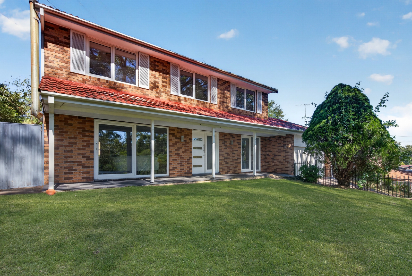 24 Woodcrest Place, CHERRYBROOK