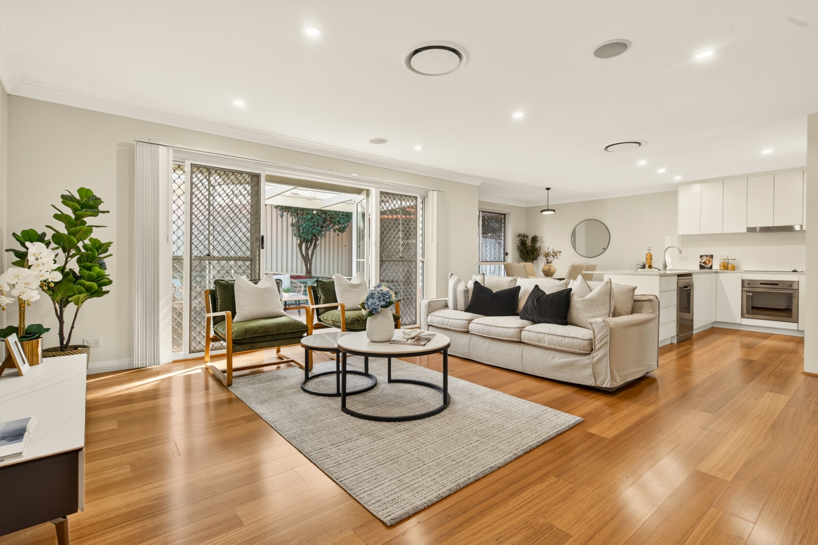 3 209 Old Windsor Road Northmead-4.jpg
