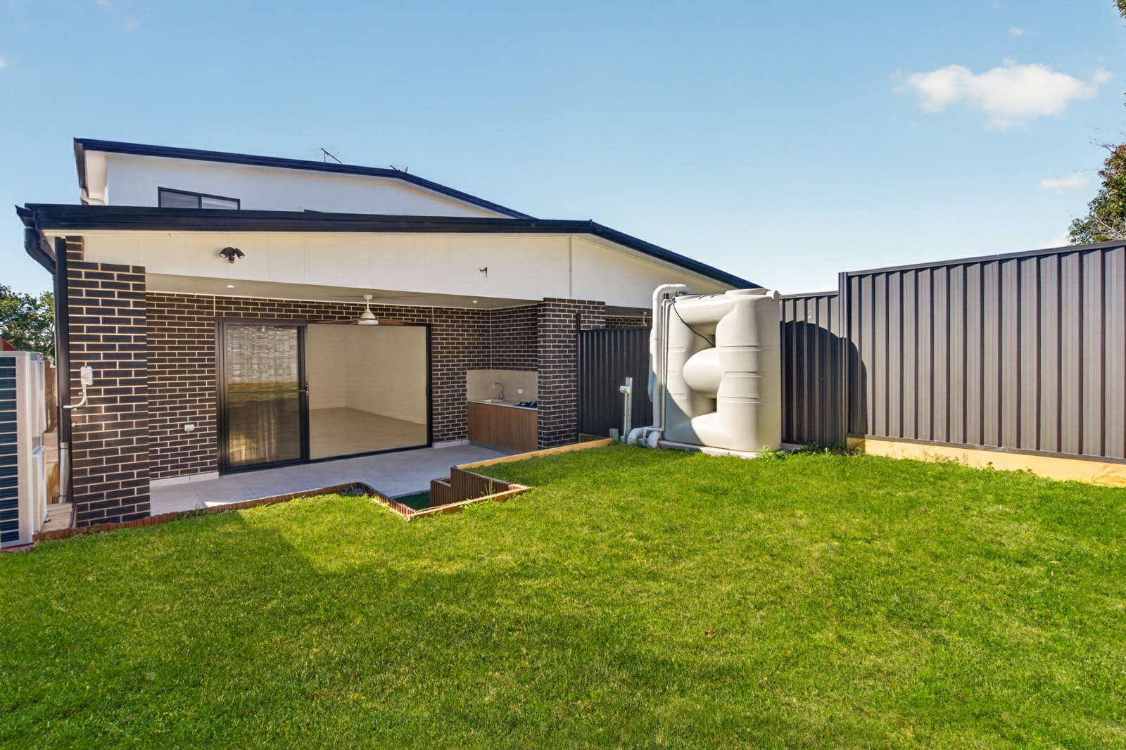 16a Heather Street Girraween-14.jpg