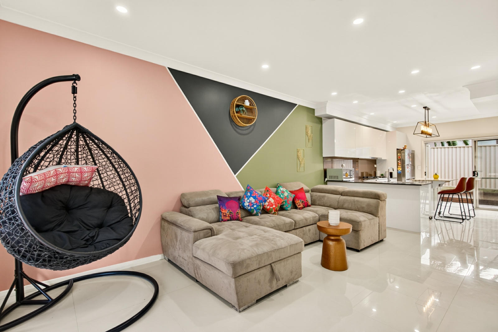 10 11 Carinya Road Girraween-7.jpg