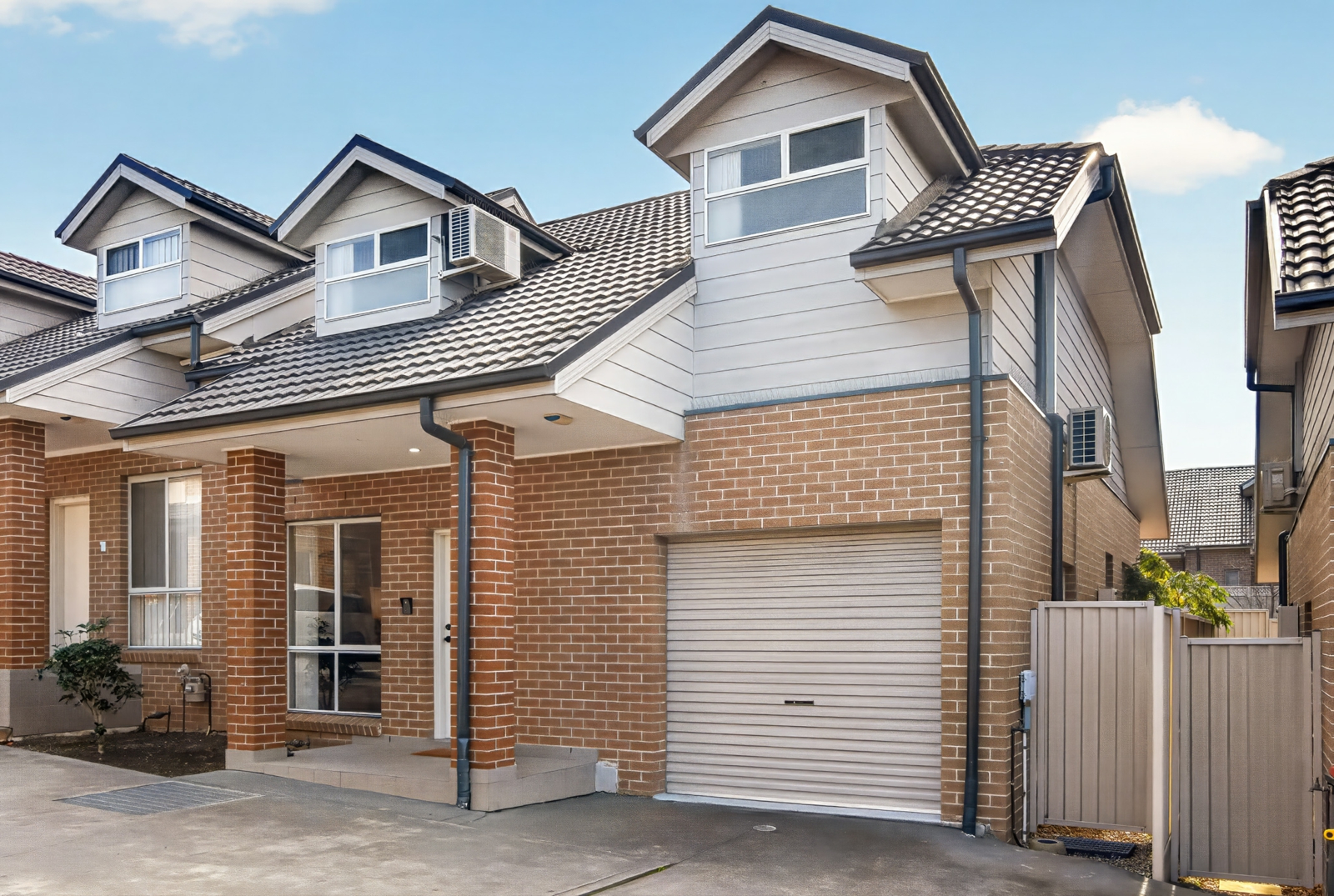 10 11 Carinya Road Girraween-1.jpg