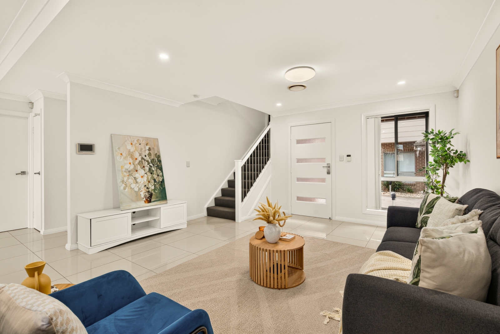 11 15 Carter Street Seven Hills-3.jpg