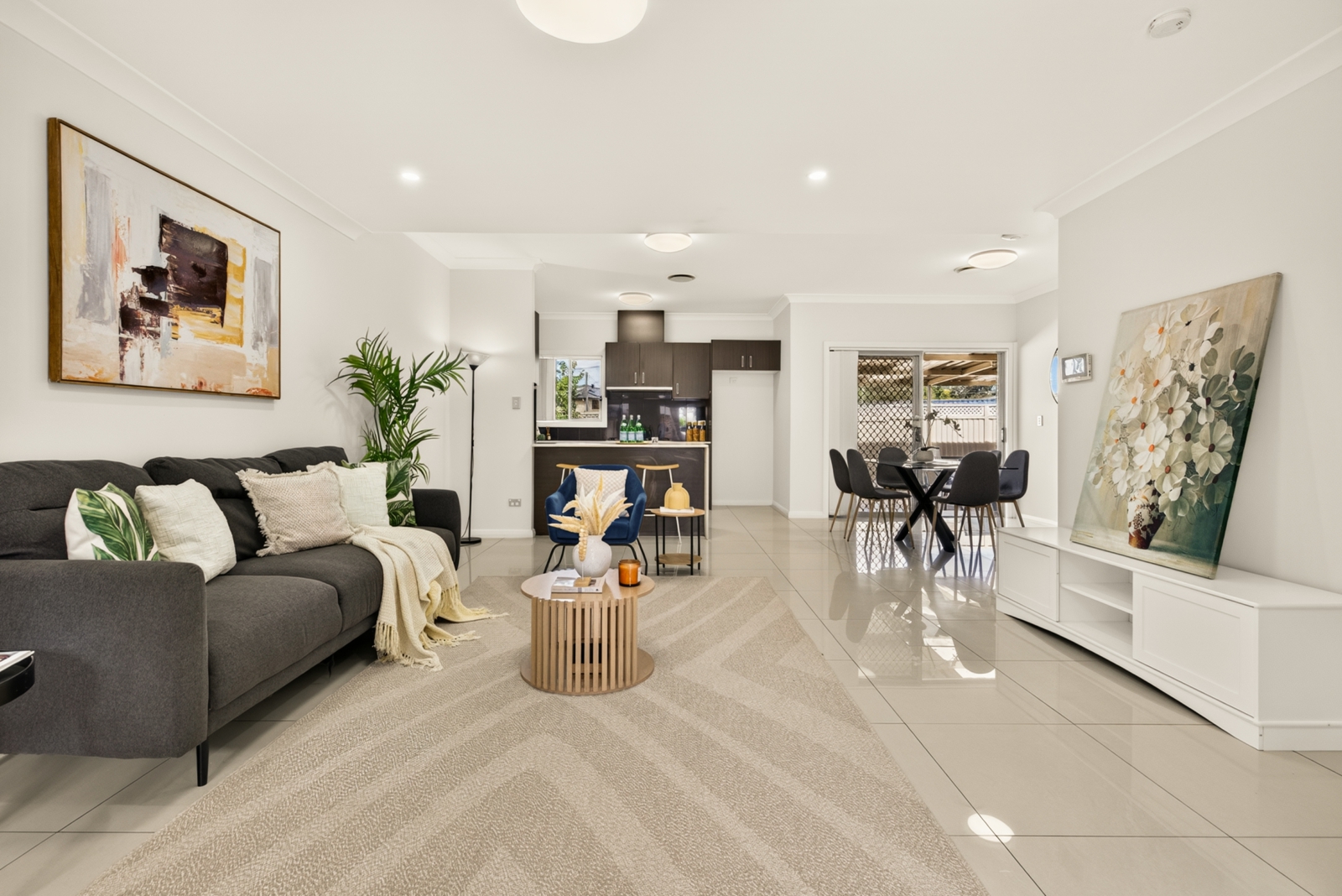 11 15 Carter Street Seven Hills-16.jpg