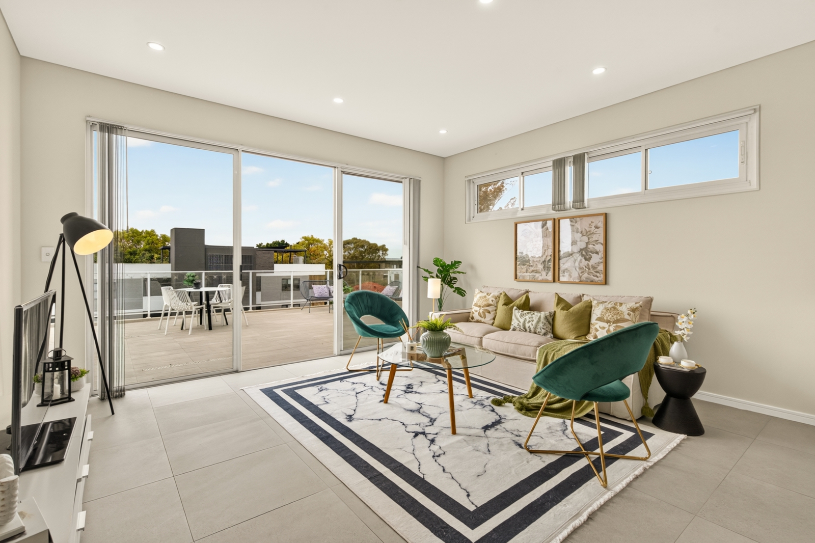 302 89 Wentworth Avenue Wentworthville-2