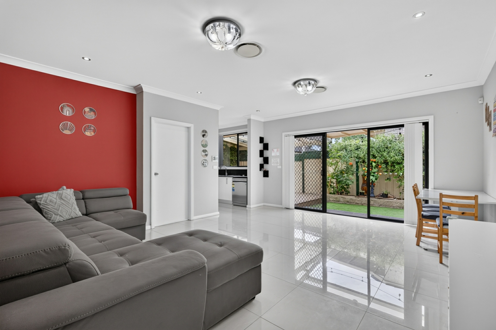 22a Tungarra Road Girraween-2.jpg