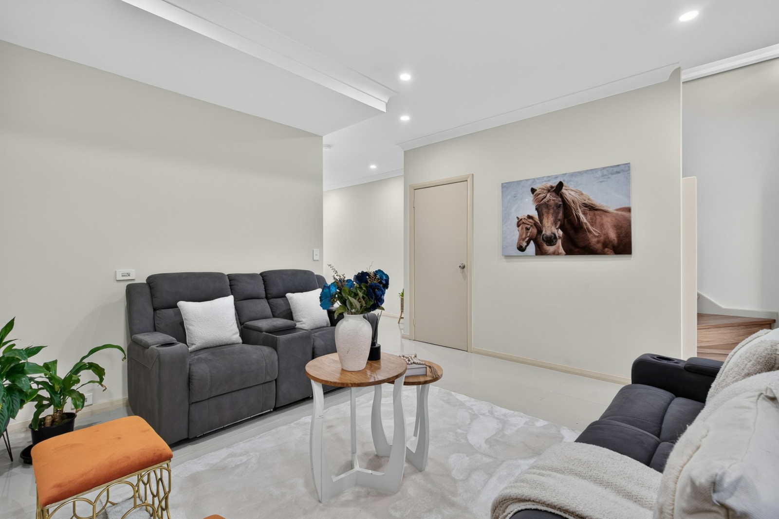 3 17 Carinya Road Girraween-4.jpg
