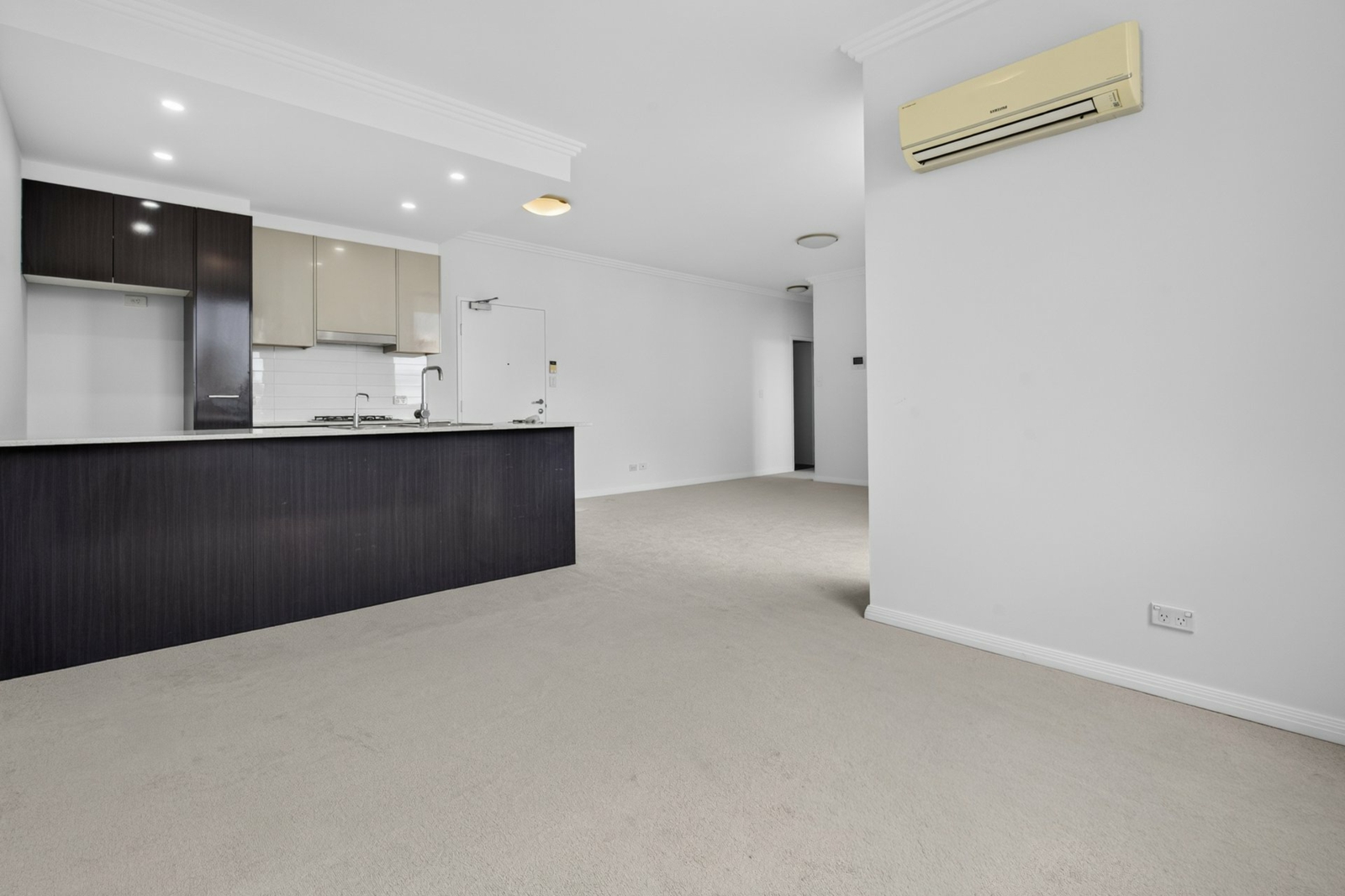18 20 Victoria Road Parramatta-4.jpg