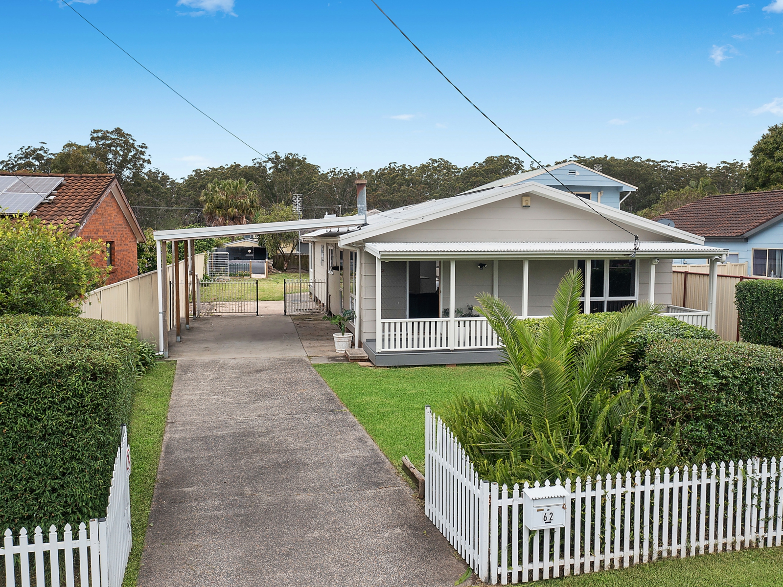 62 Birdwood Drive, BLUE HAVEN