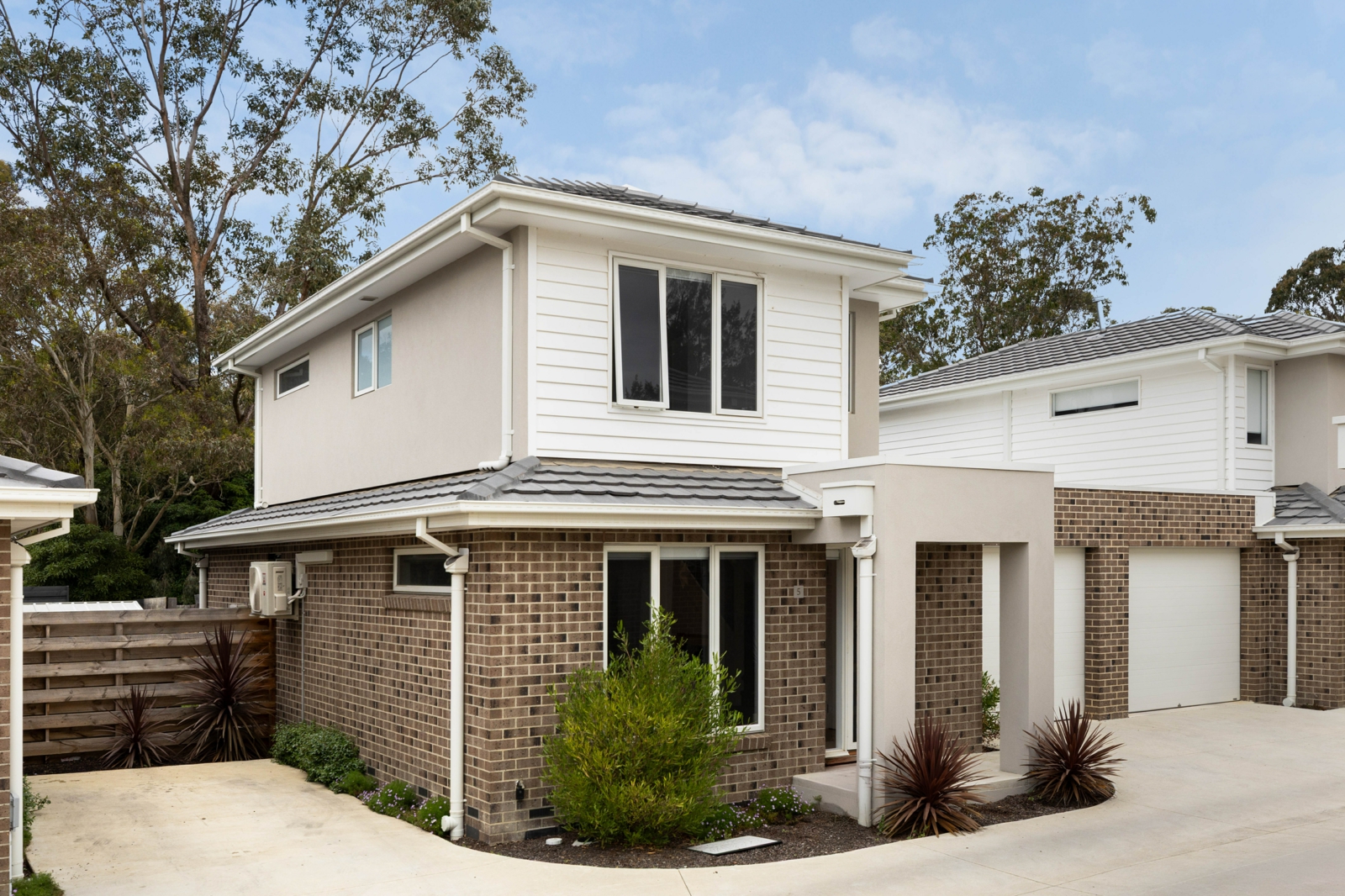 5 Eileen Close,Croydon