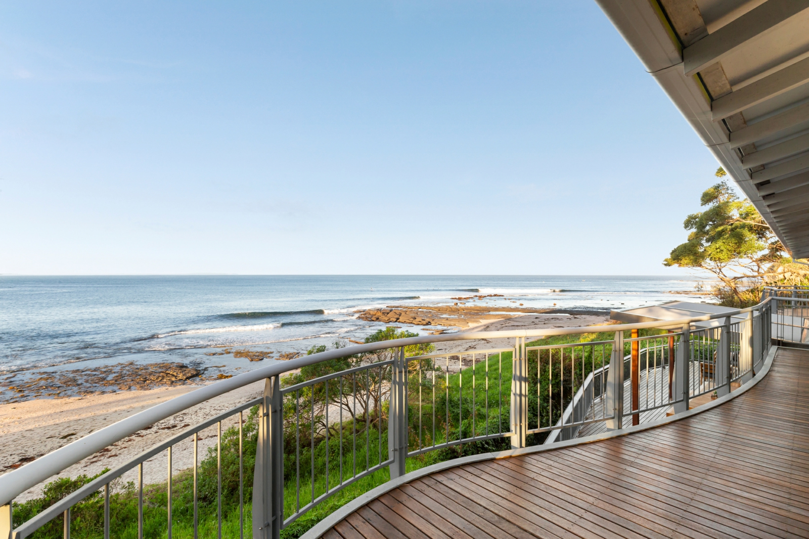 17 Shipton Crescent, MOLLYMOOK