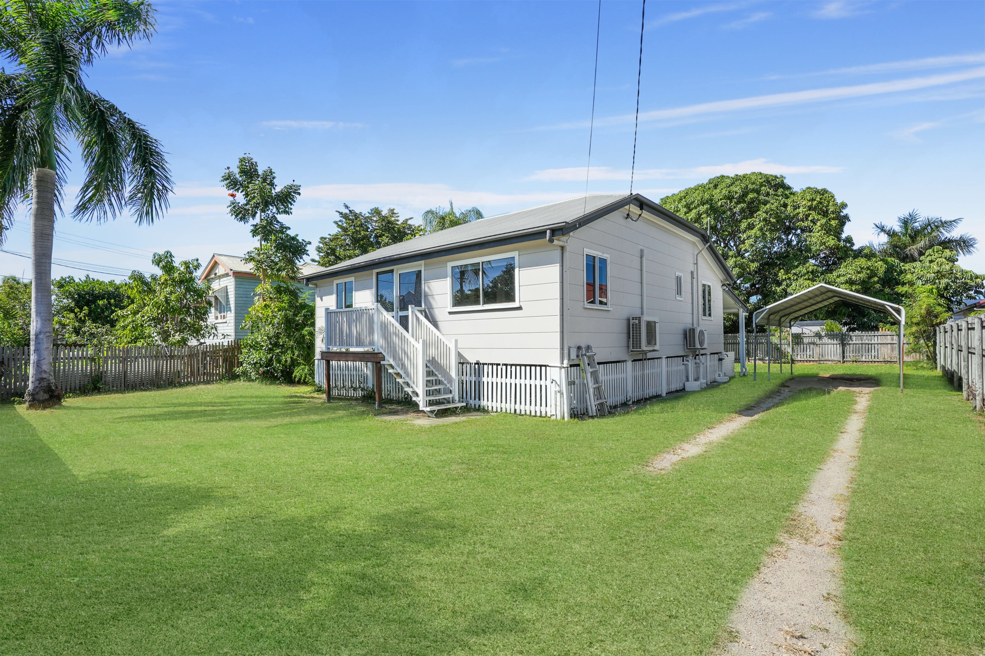 56 Ross River Road, MUNDINGBURRA