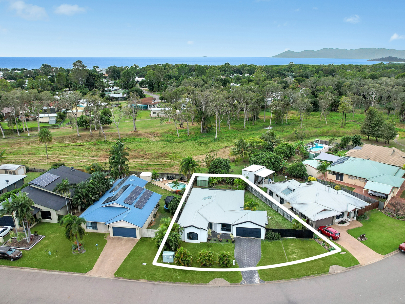 23 Daintree Drive, BUSHLAND BEACH