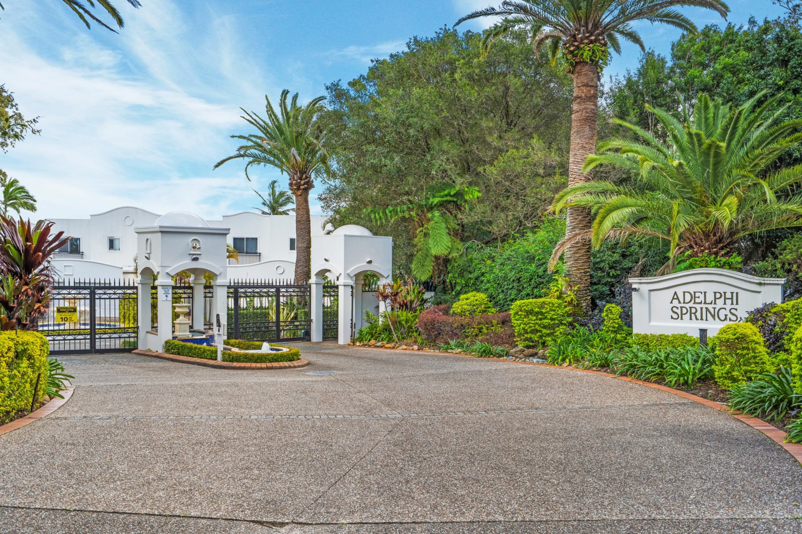 10/100 Cotlew Street East, SOUTHPORT