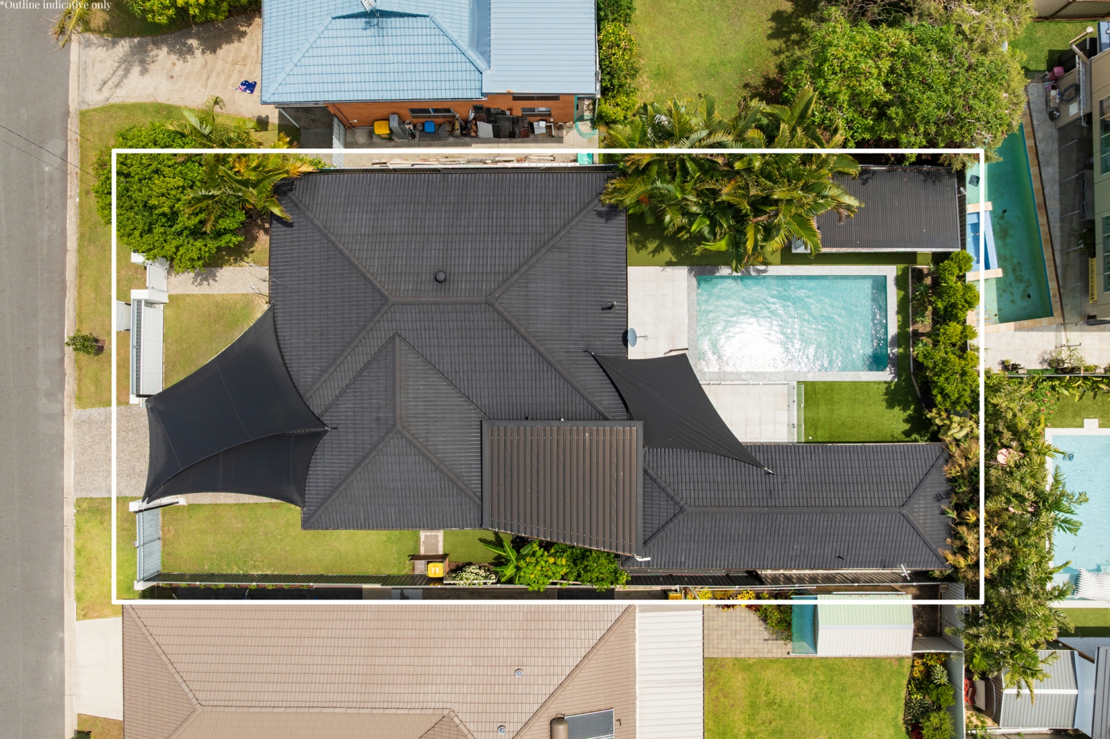 19 Shoveller Avenue,Paradise Point