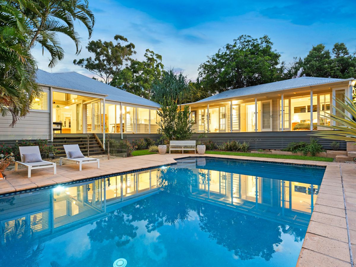 Pool and Rear Facade_v2