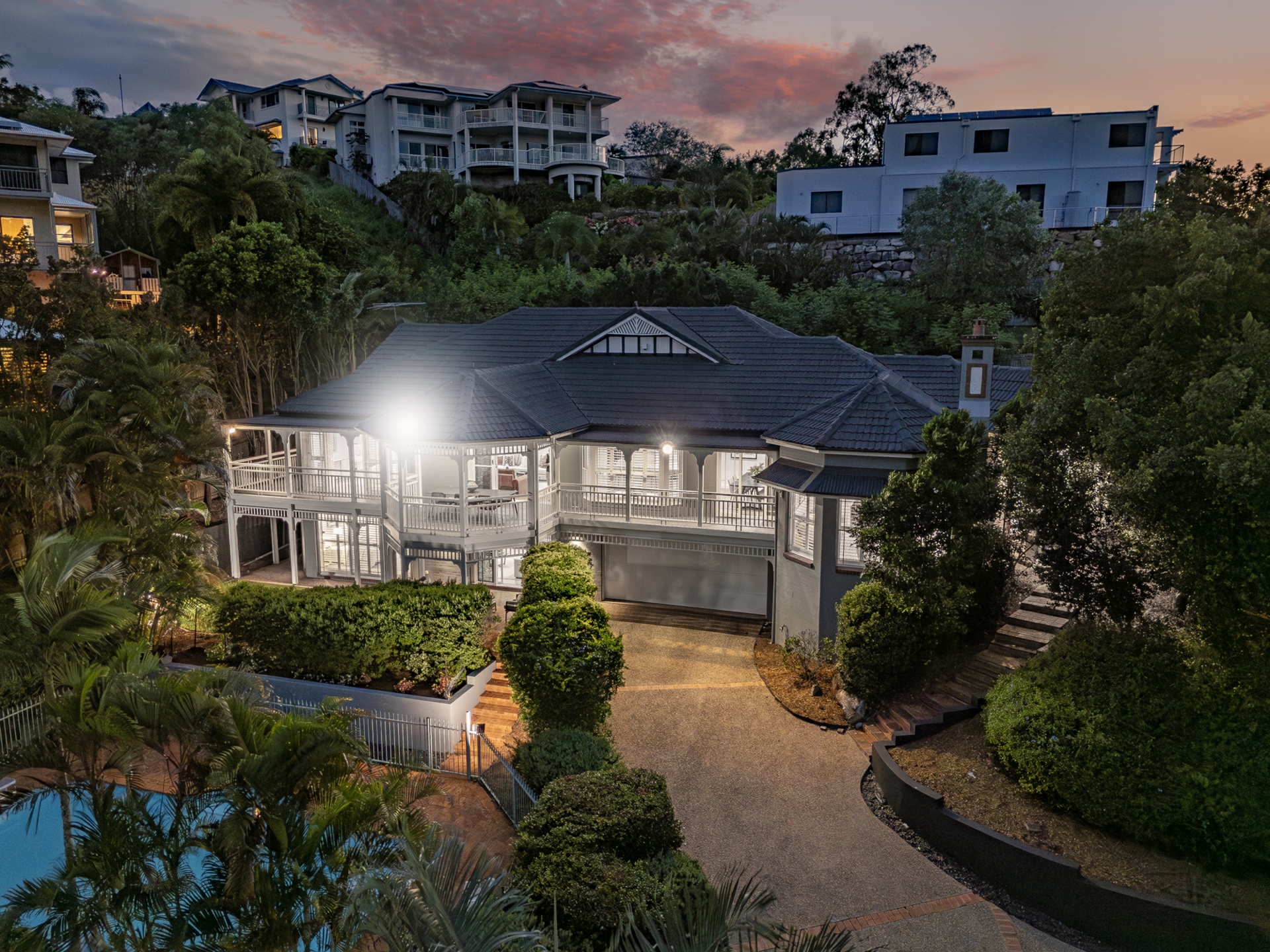 9 Tiara Close, MOUNT OMMANEY