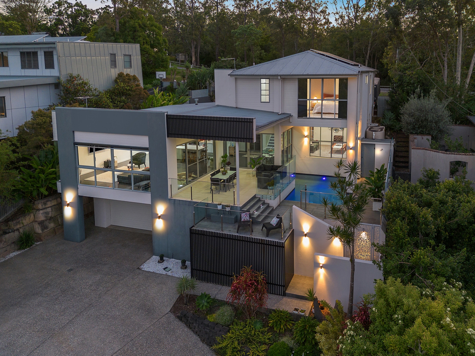 Angle house